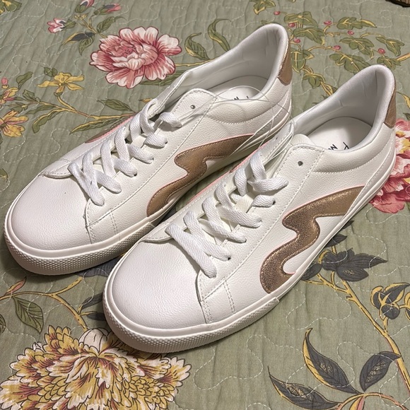 Blowfish Malibu Women's Vice Sneaker White & rose gold new - Picture 1 of 5